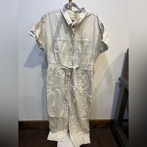 Universal Thread Cream Collared Jumpsuit